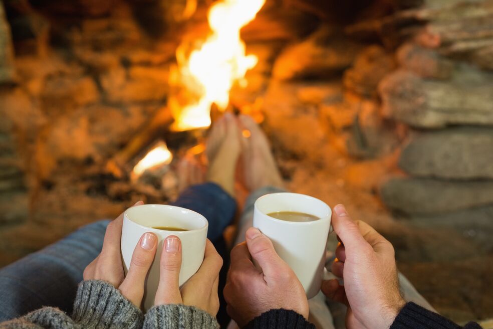 الزوجان أمام النيران